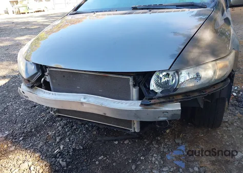 2009 Honda Civic Lx z USA, uszkodzony, nr VIN 2HGFG116X9H521624